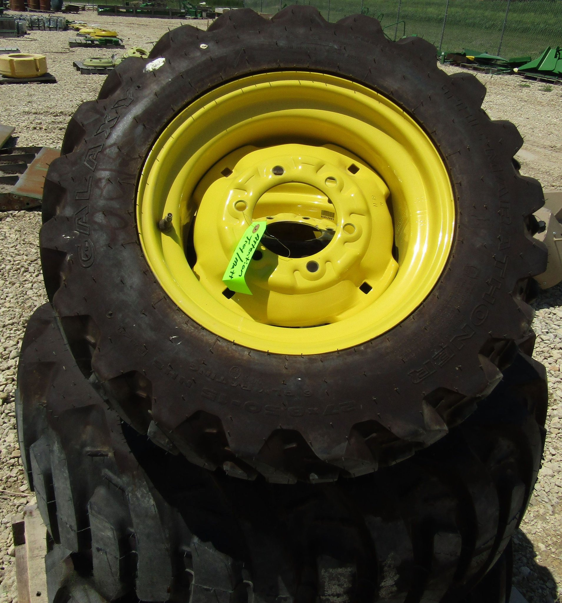(4) Tires and Wheels Set thumbnail 3