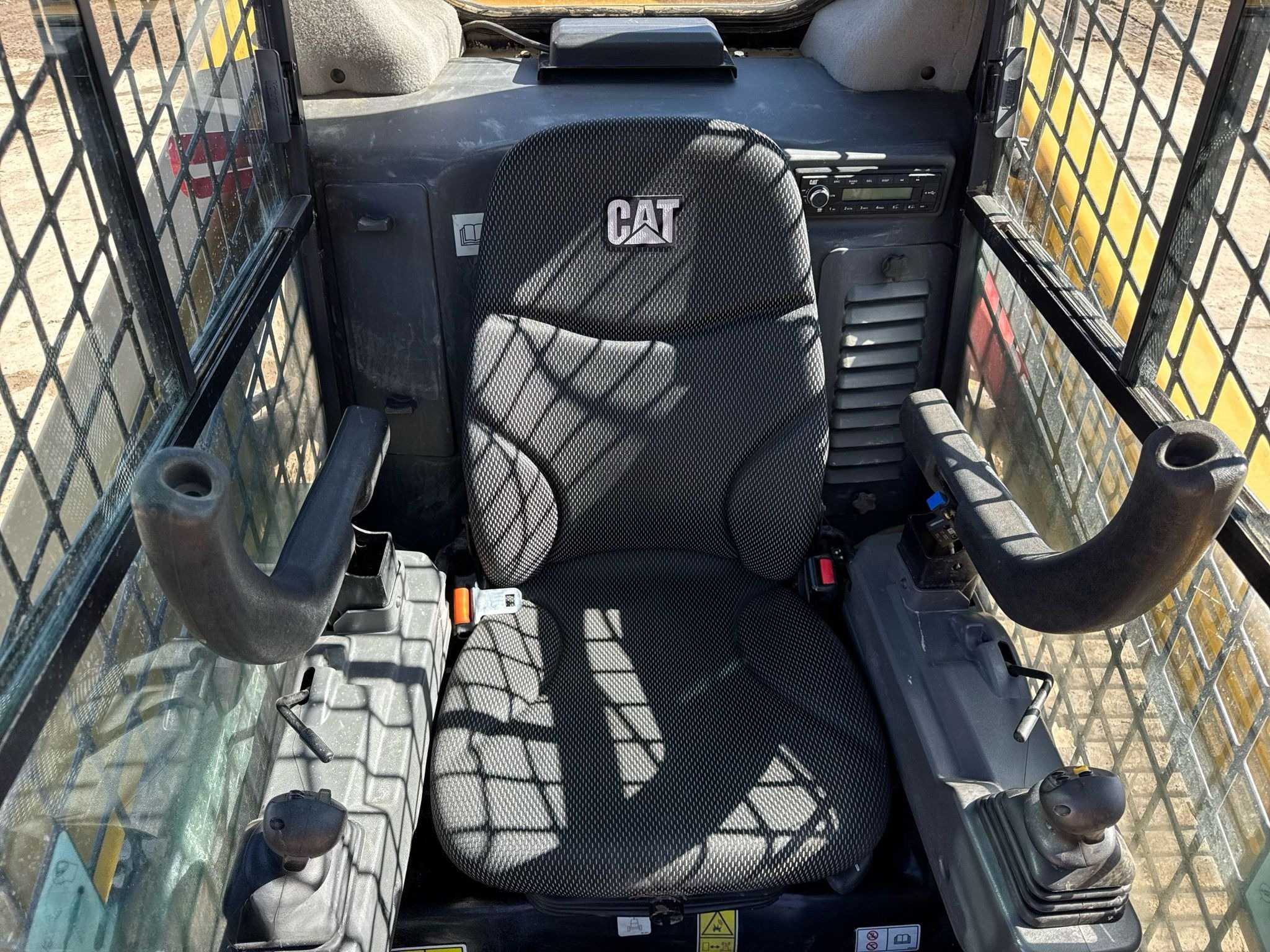 2022 Caterpillar 259D3 Tracked Skid Steer Loader thumbnail 8