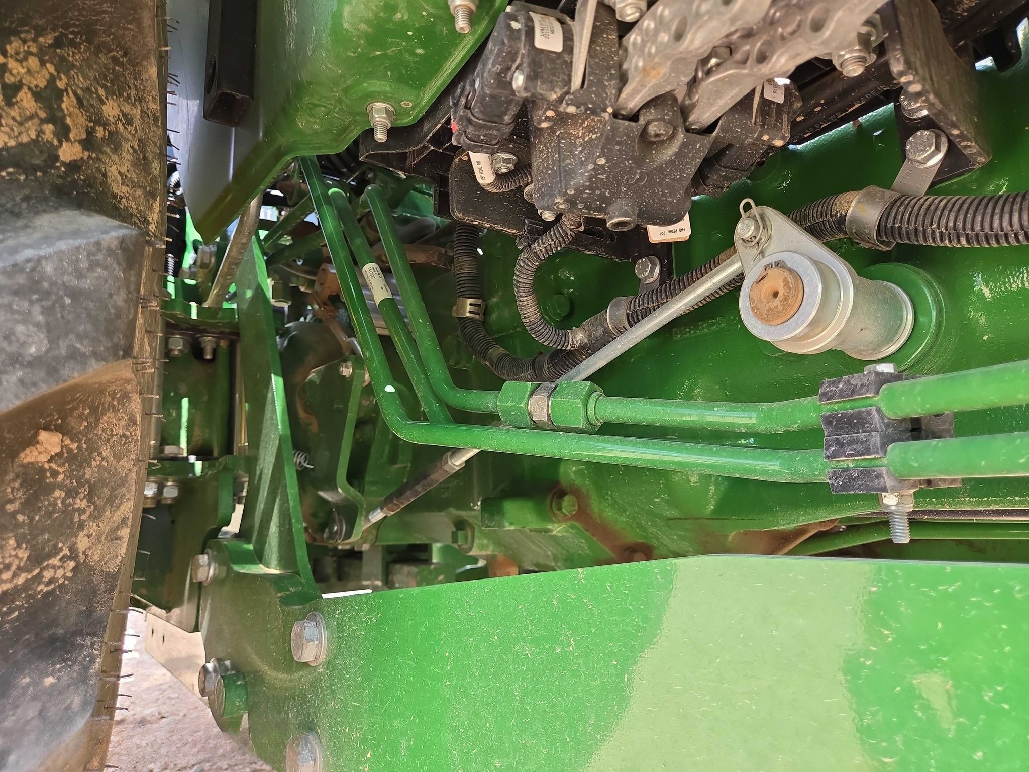 2023 John Deere 4066M Tractor thumbnail 5