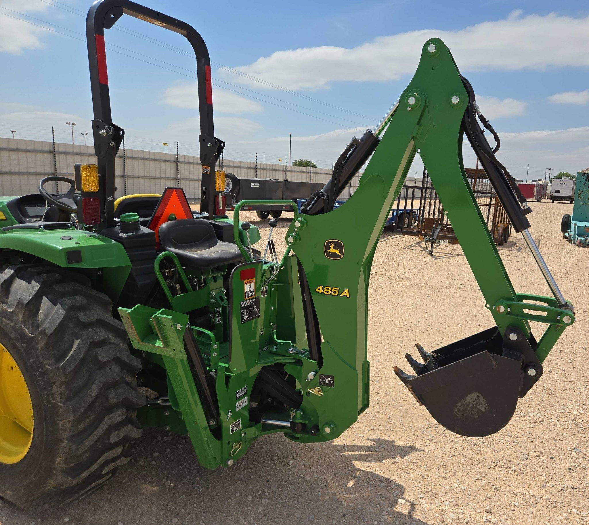 2023 John Deere 4066M Tractor thumbnail 7
