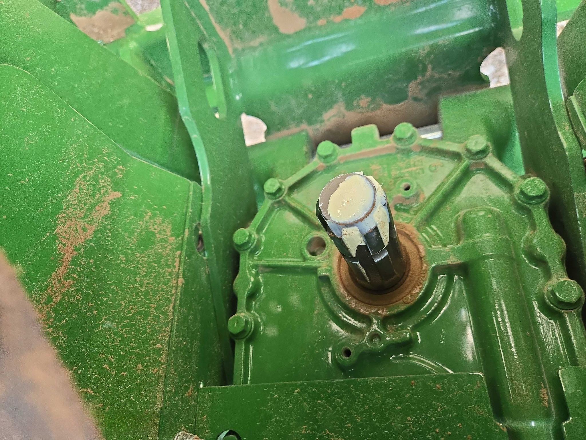 2023 John Deere 4066M Tractor thumbnail 9