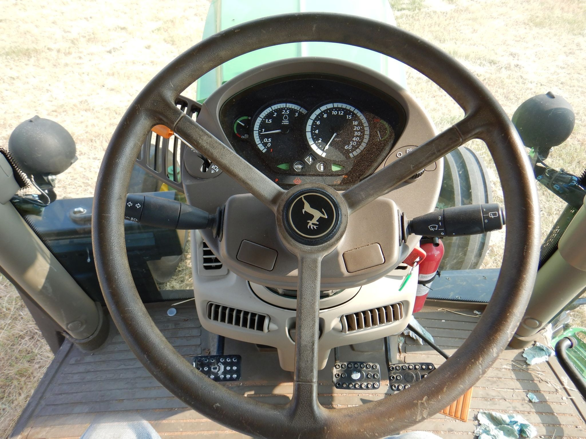 John Deere 6105R Tractor thumbnail 10