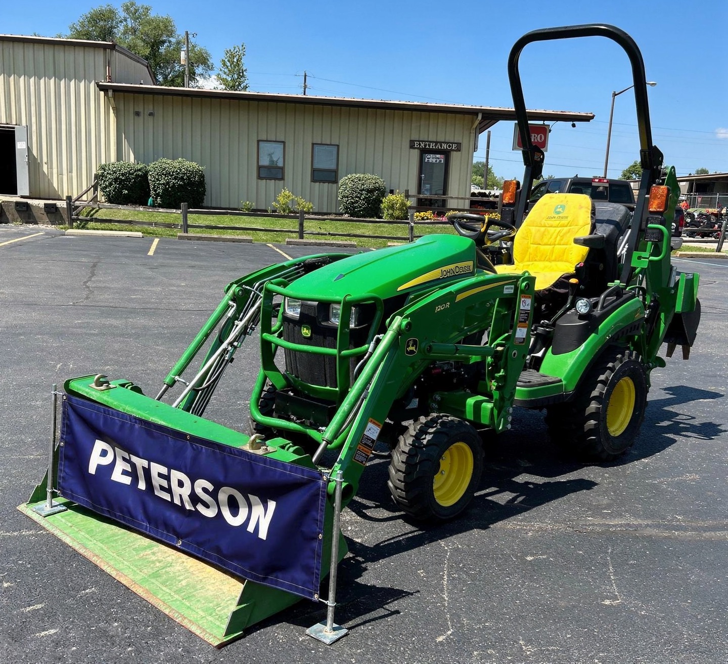 2019 John Deere 1025R